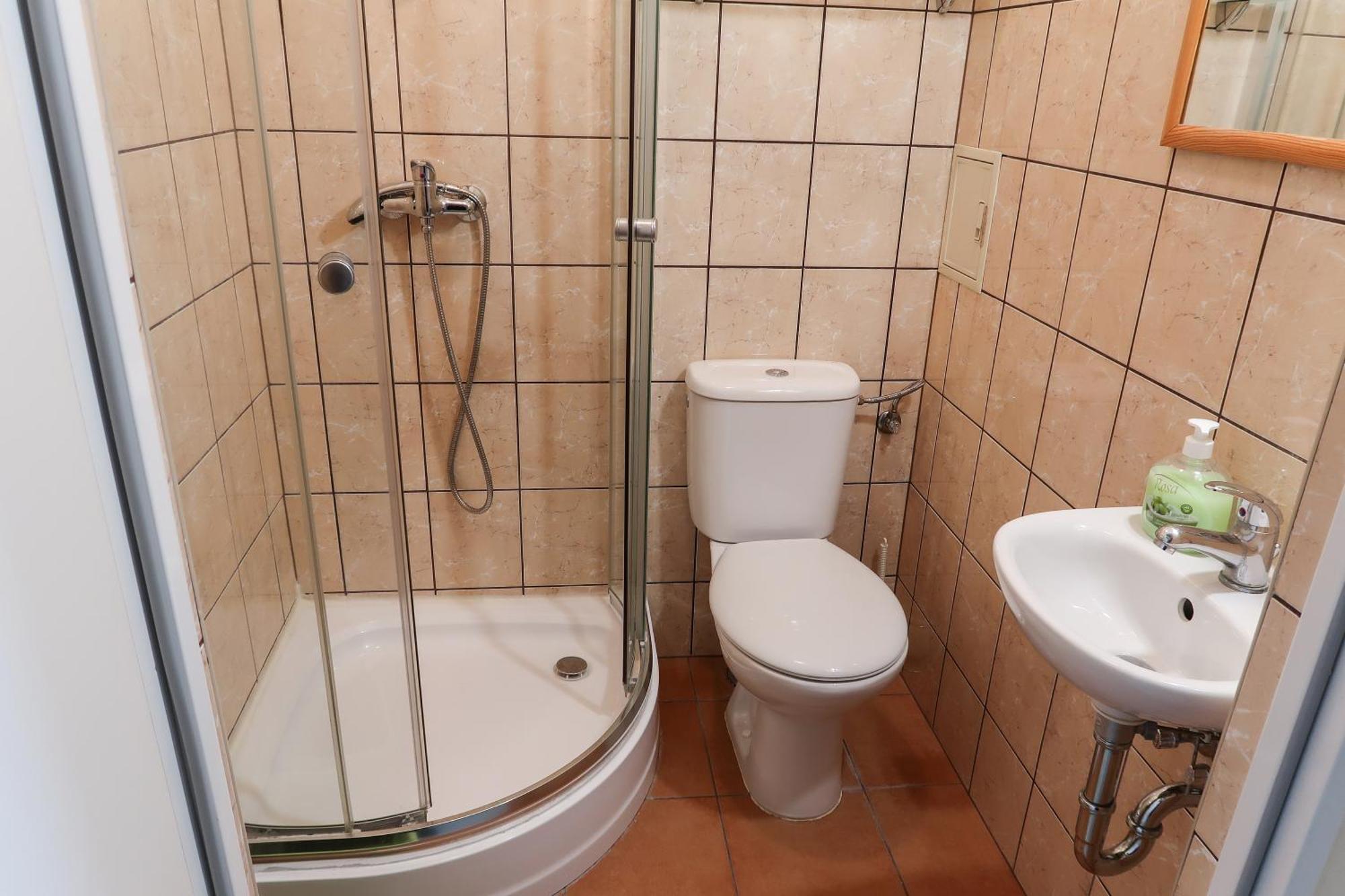 Dom Studencki Raj Hostel Wroclaw Ngoại thất bức ảnh